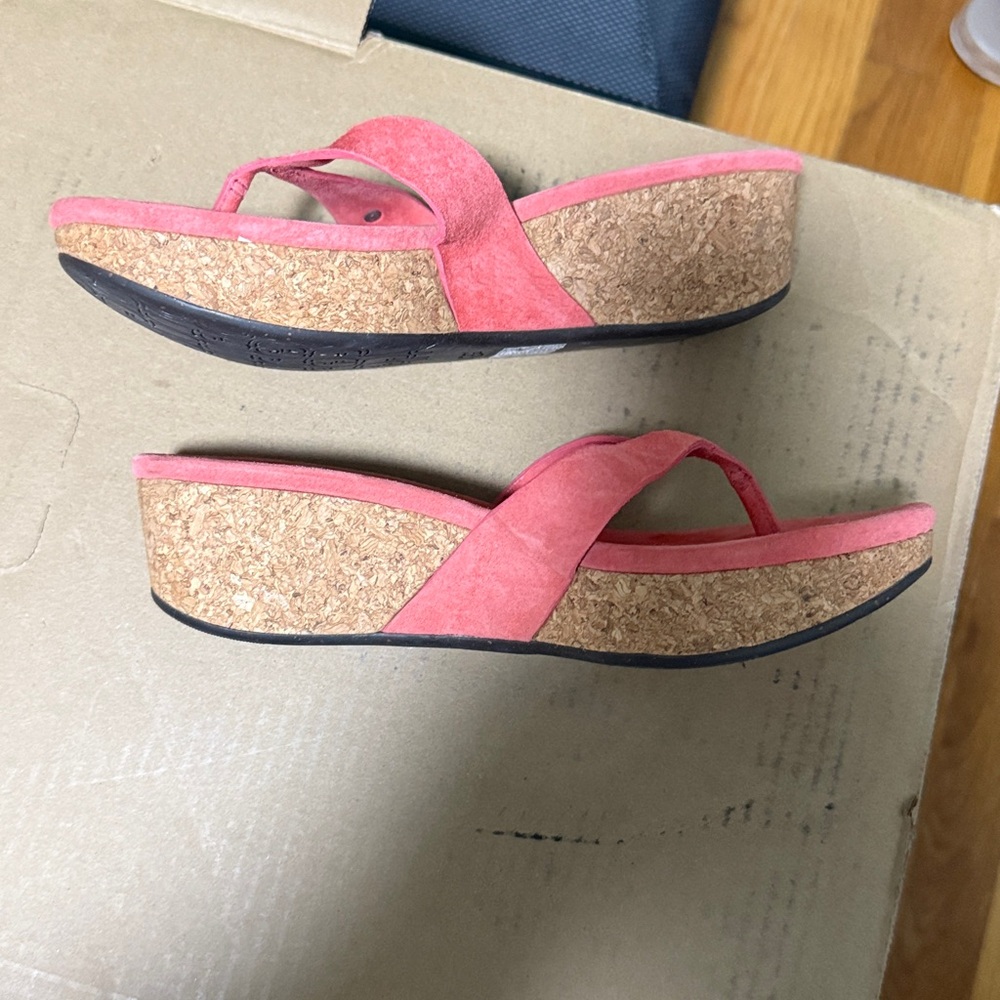 UGG Women's Coral wedge Sandals - Picture 2 of 6